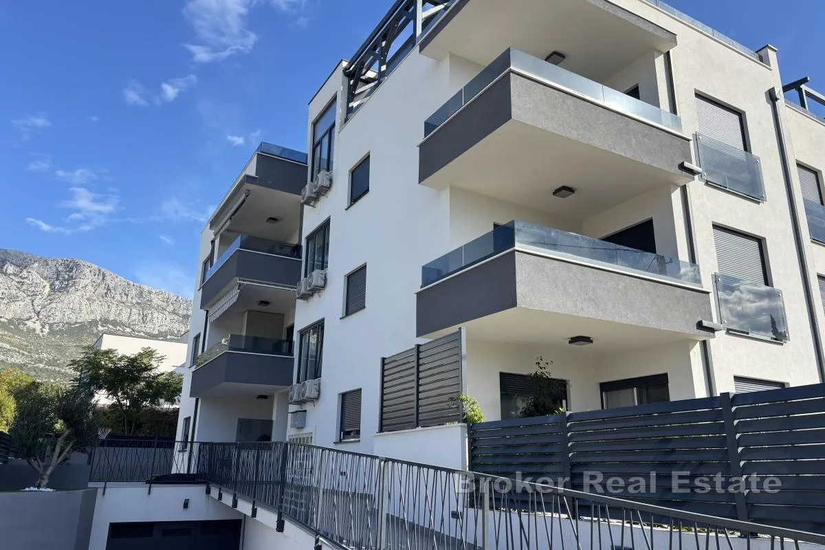 izvanredan penthouse stan s krovnom terasom i otvorenim pogledom na more - slika 19