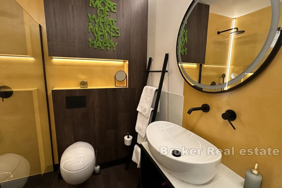 jedinstvena apartmanska vila s pogledom na more - slika 6
