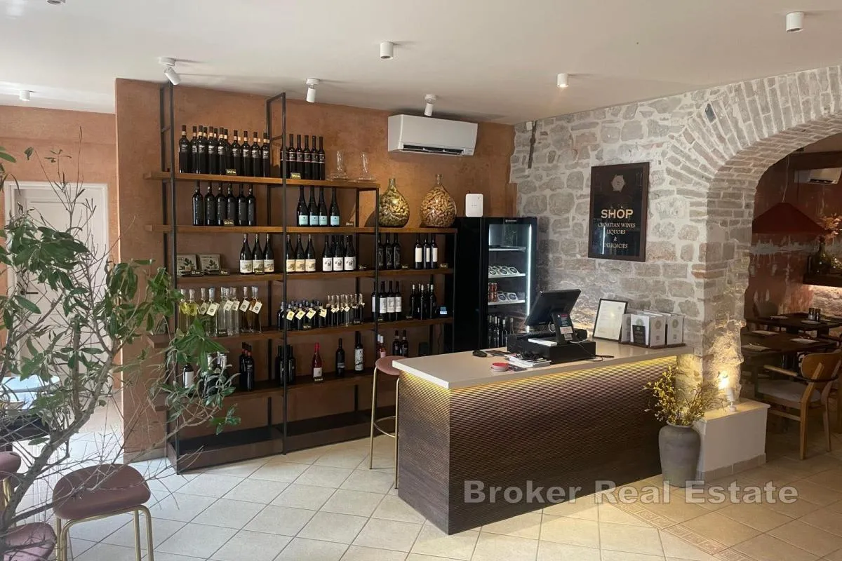 restoran na iznimnoj poziciji, s uhodanim poslovanjem - slika 3