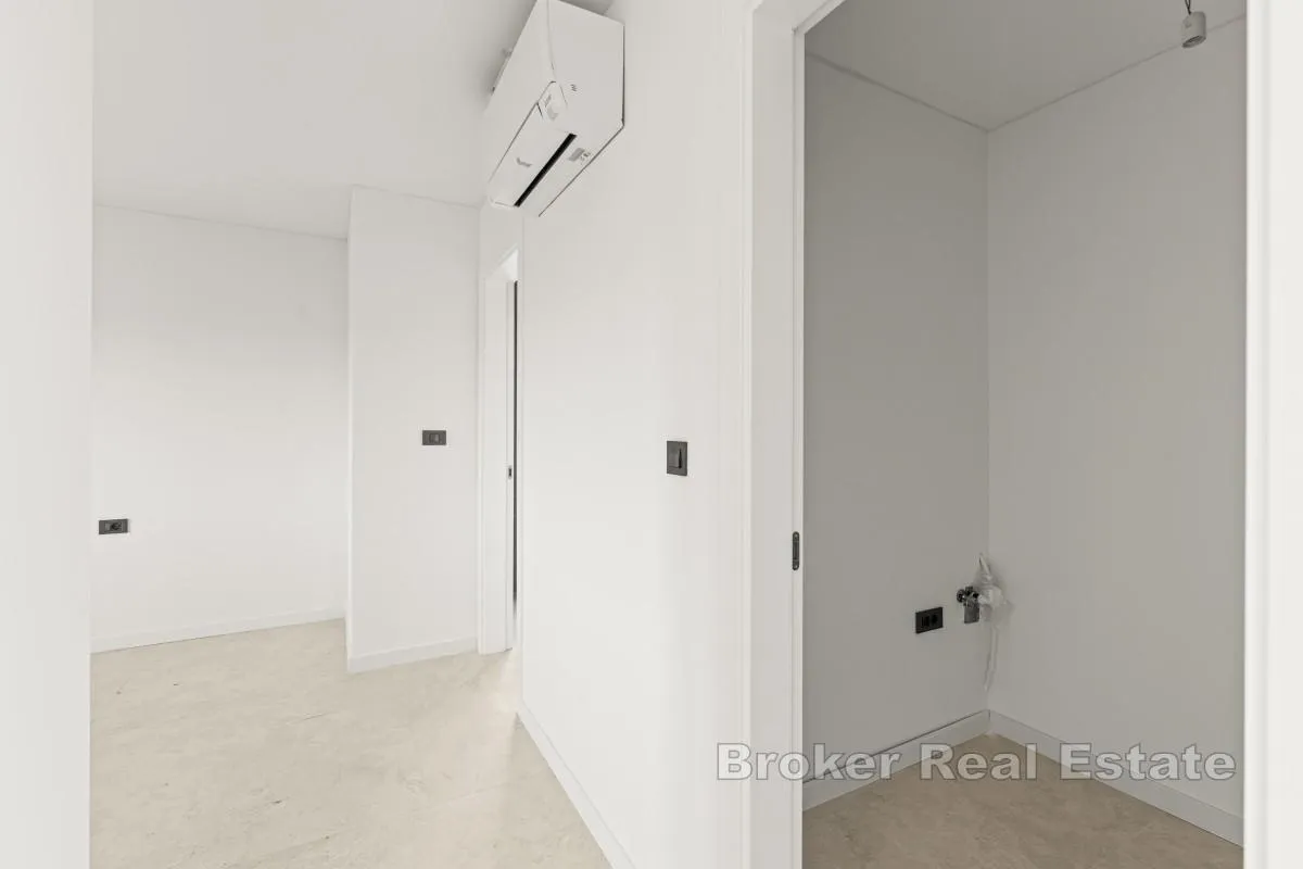 penthouse s panoramskim pogledom i krovnom terasom - slika 9