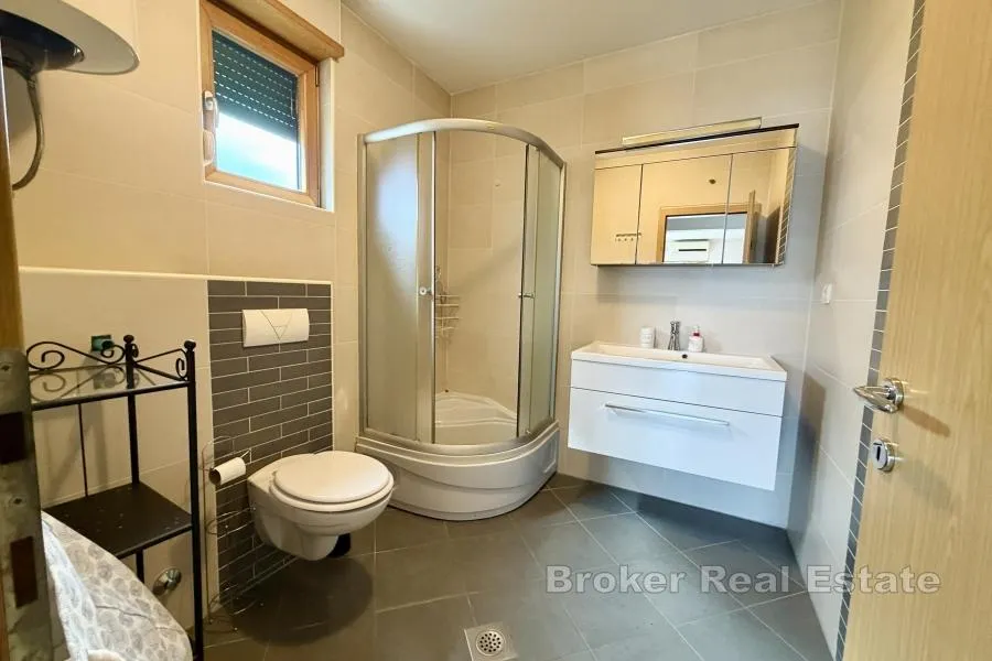 apartmani s otvorenim pogledom na more - slika 6