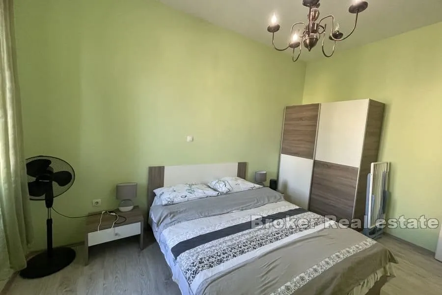 bačvice, komforan dvosoban apartman - slika 9