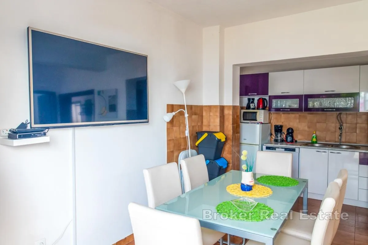 dvojna apartmanska kuća u prvom redu do mora - slika 9