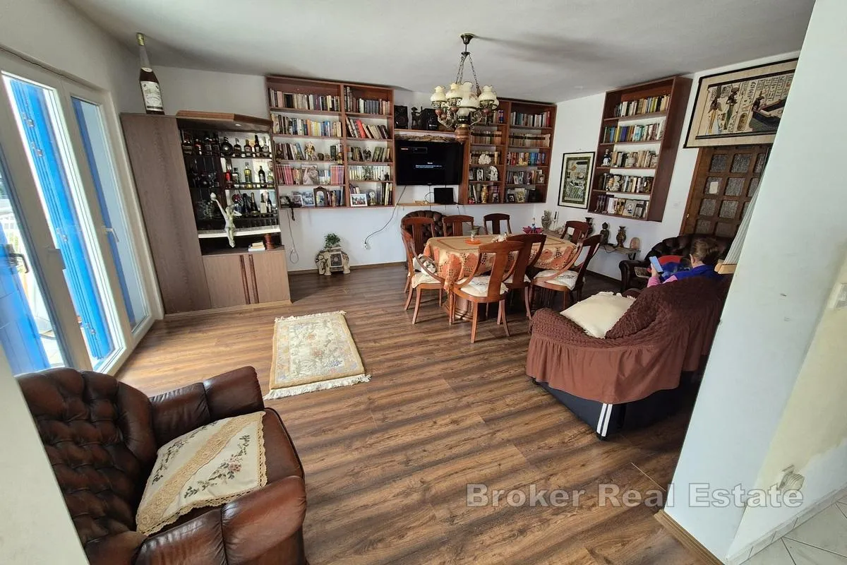 apartmanska kuća s pogledom na more - slika 5