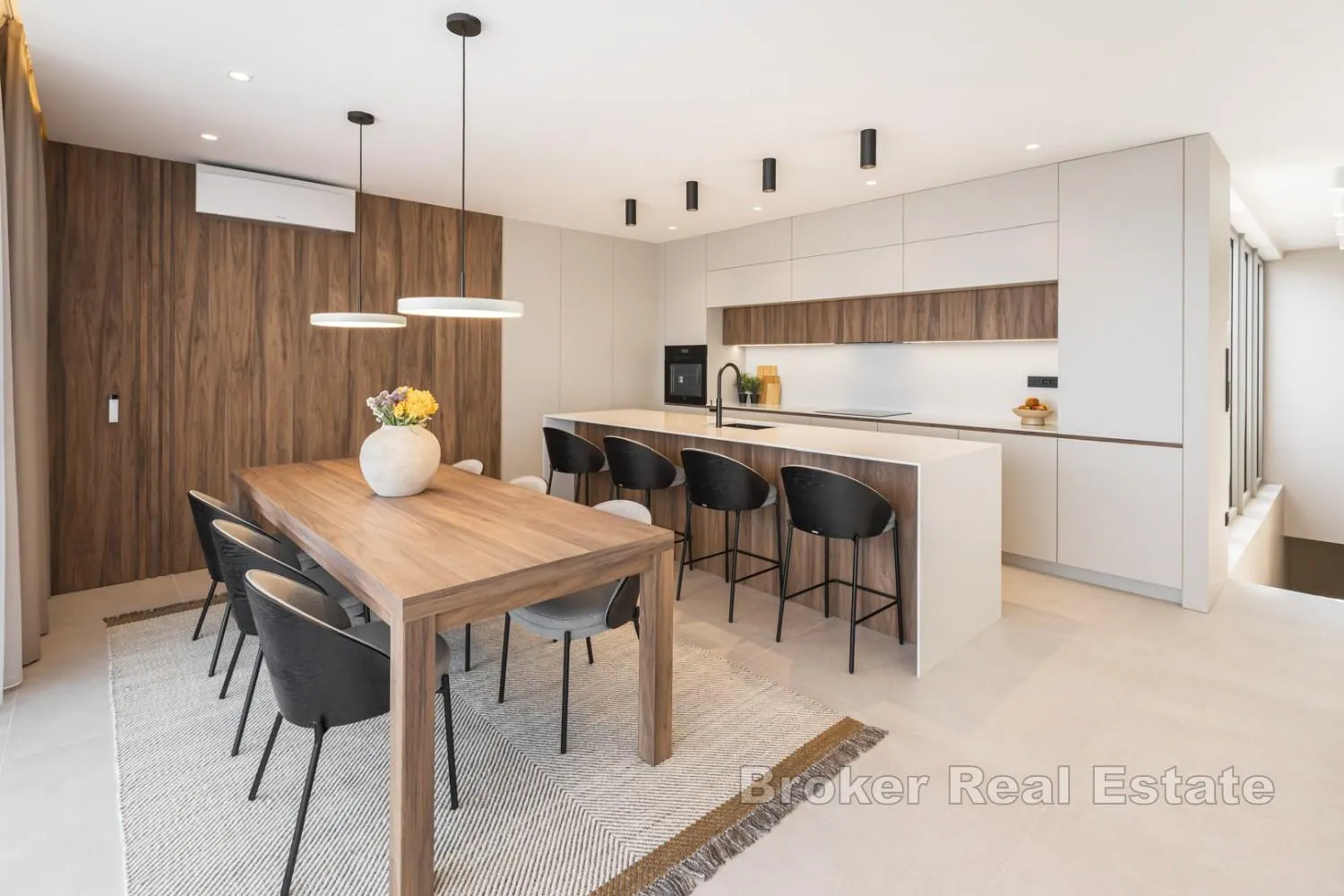 izuzetan dvoetažni penthouse - slika 9