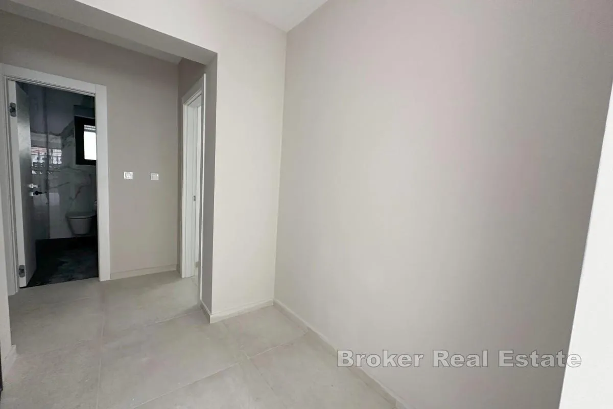 apartmani u novogradnji s pogledom na more - slika 13