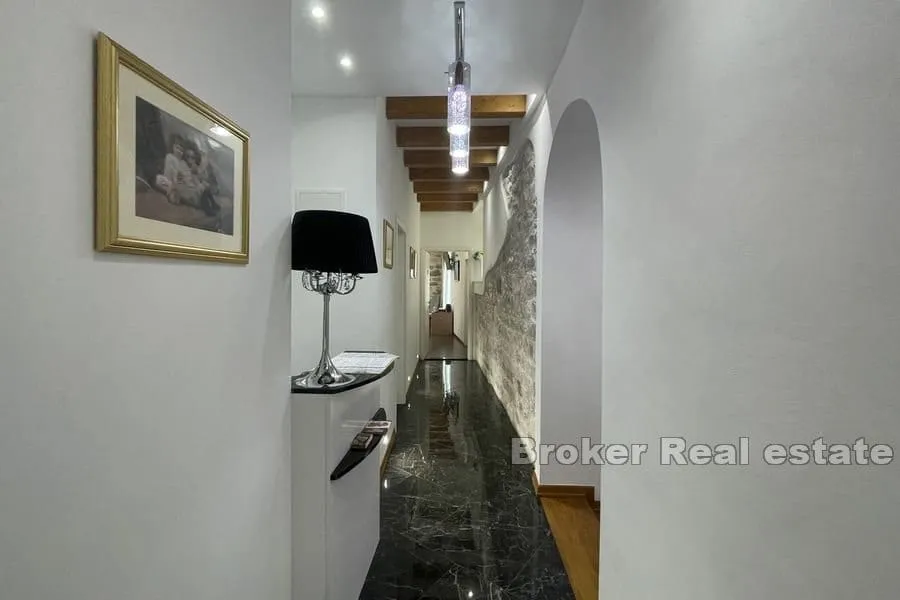 apartman s četiri jedinice - slika 10