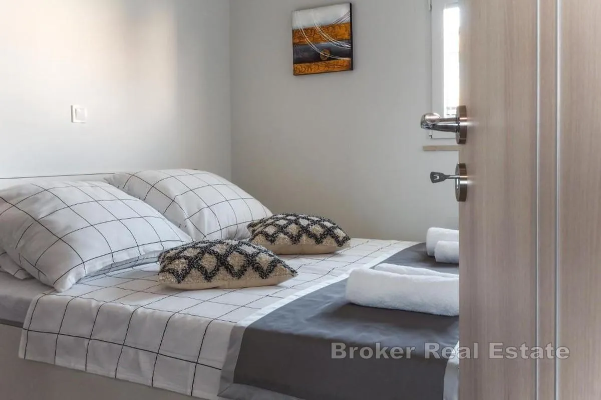apartmanska kuća s otvorenim pogledom na more - slika 8