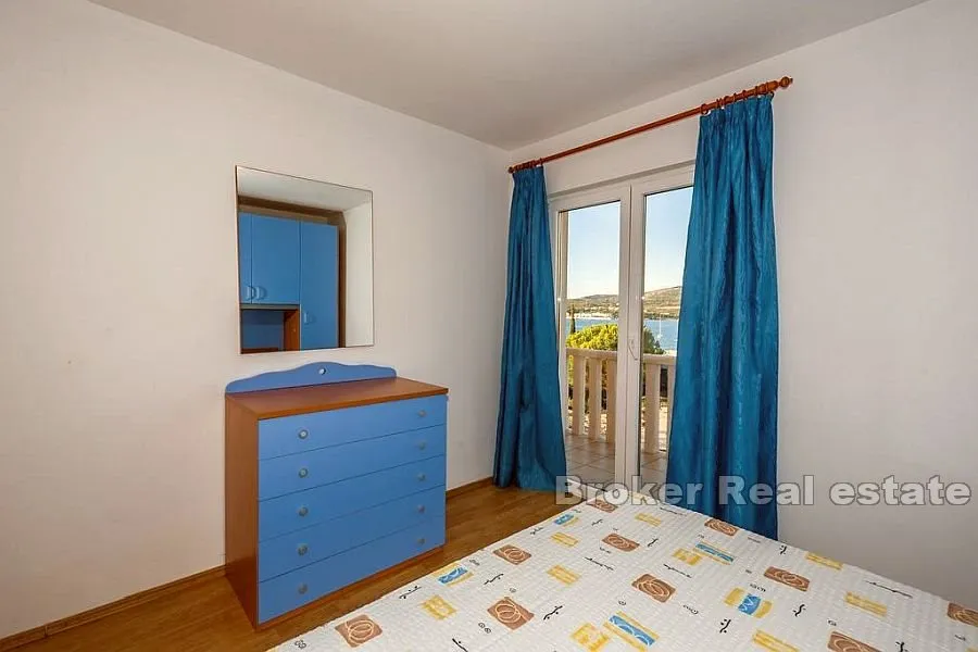 apartmanska zgrada u blizini mora - slika 9