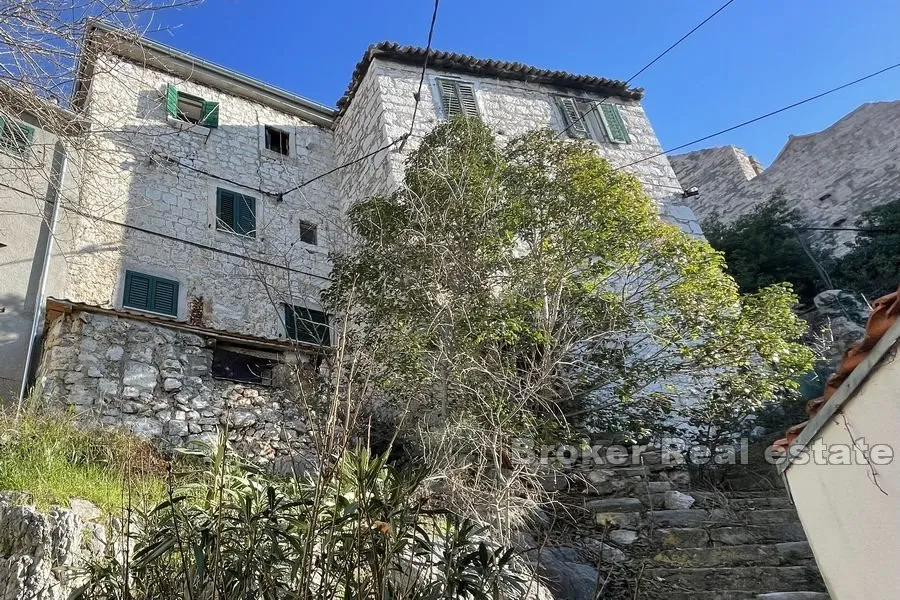 kamena kuća s pogledom na more - slika 2