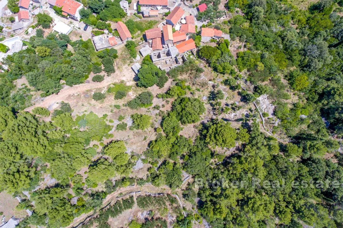 građevinsko zemljište u srcu otoka hvara - slika 4