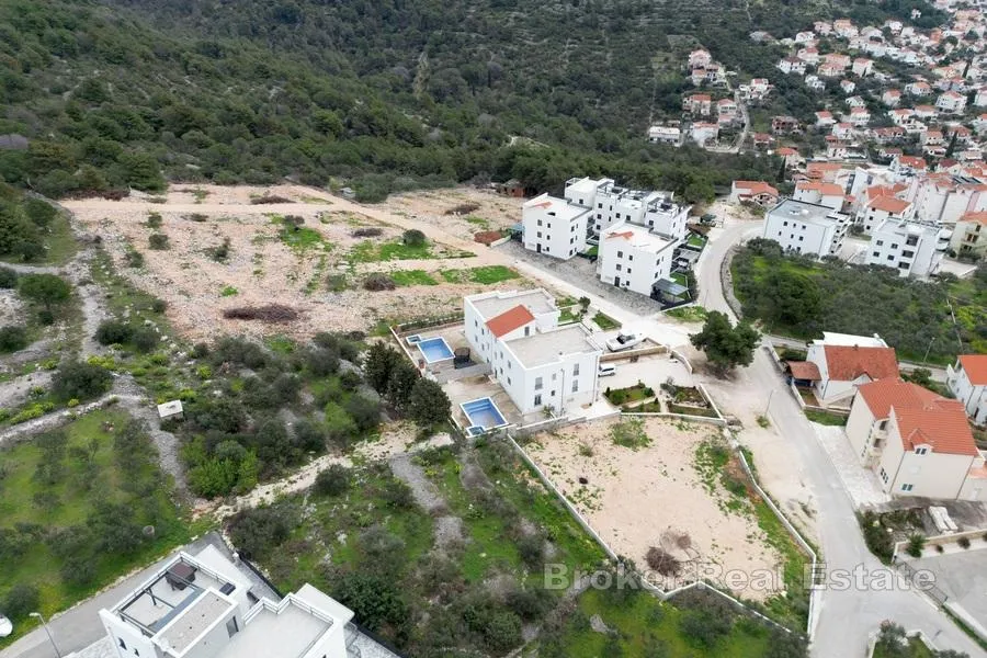 komforan dvosoban stan na odličnoj lokaciji - slika 8