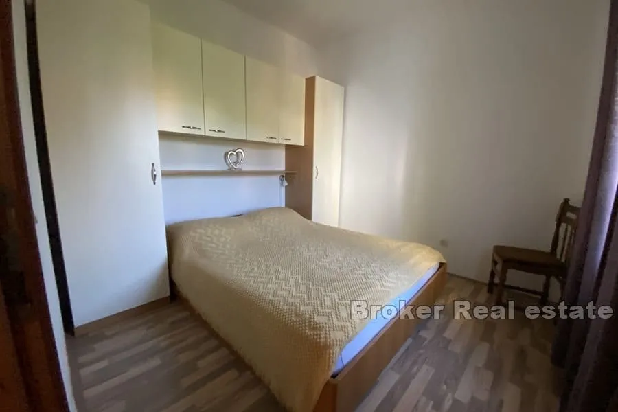apartmanska kuća prvi red do mora - slika 17