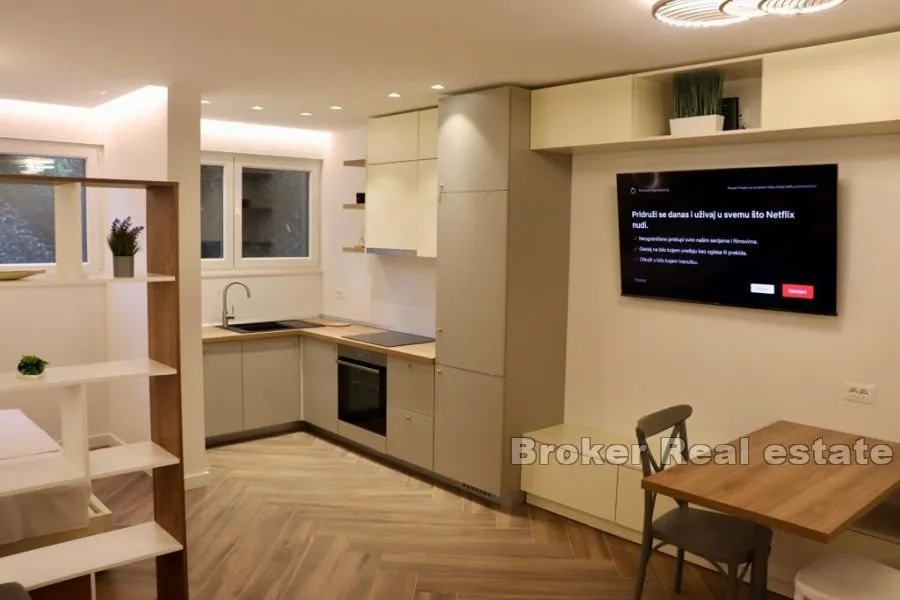 Gripe, moderan apartman - Split
