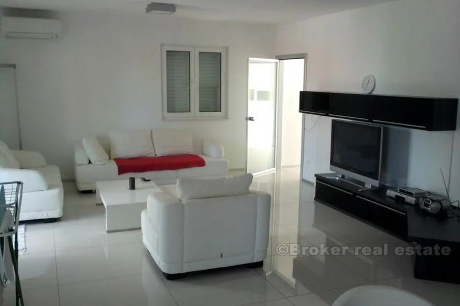 vila od 280m2 na parceli od 521m2, na prodaju - slika 12