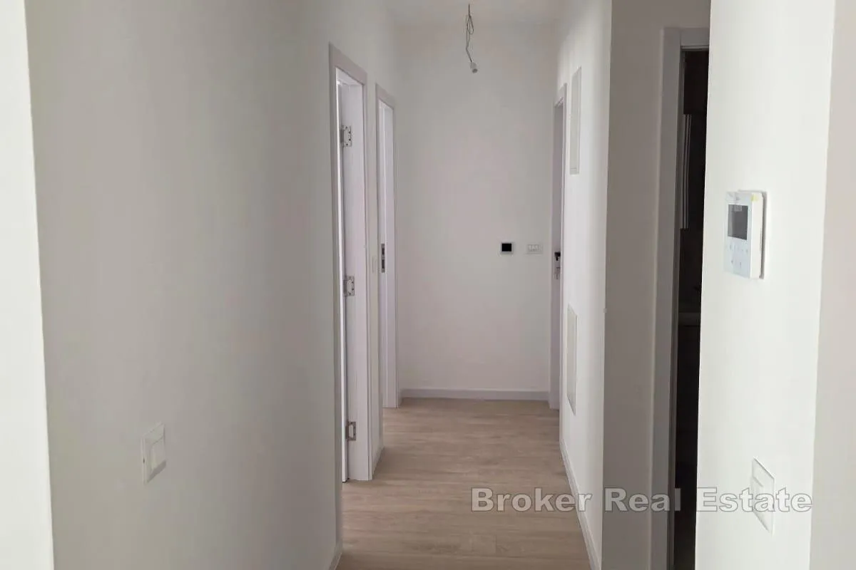 dvosoban apartman u novogradnji sa blizinom mora - slika 11