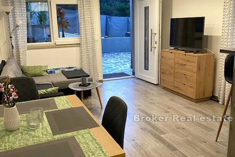opremljena samostojeća kuća, na prodaju - slika 7