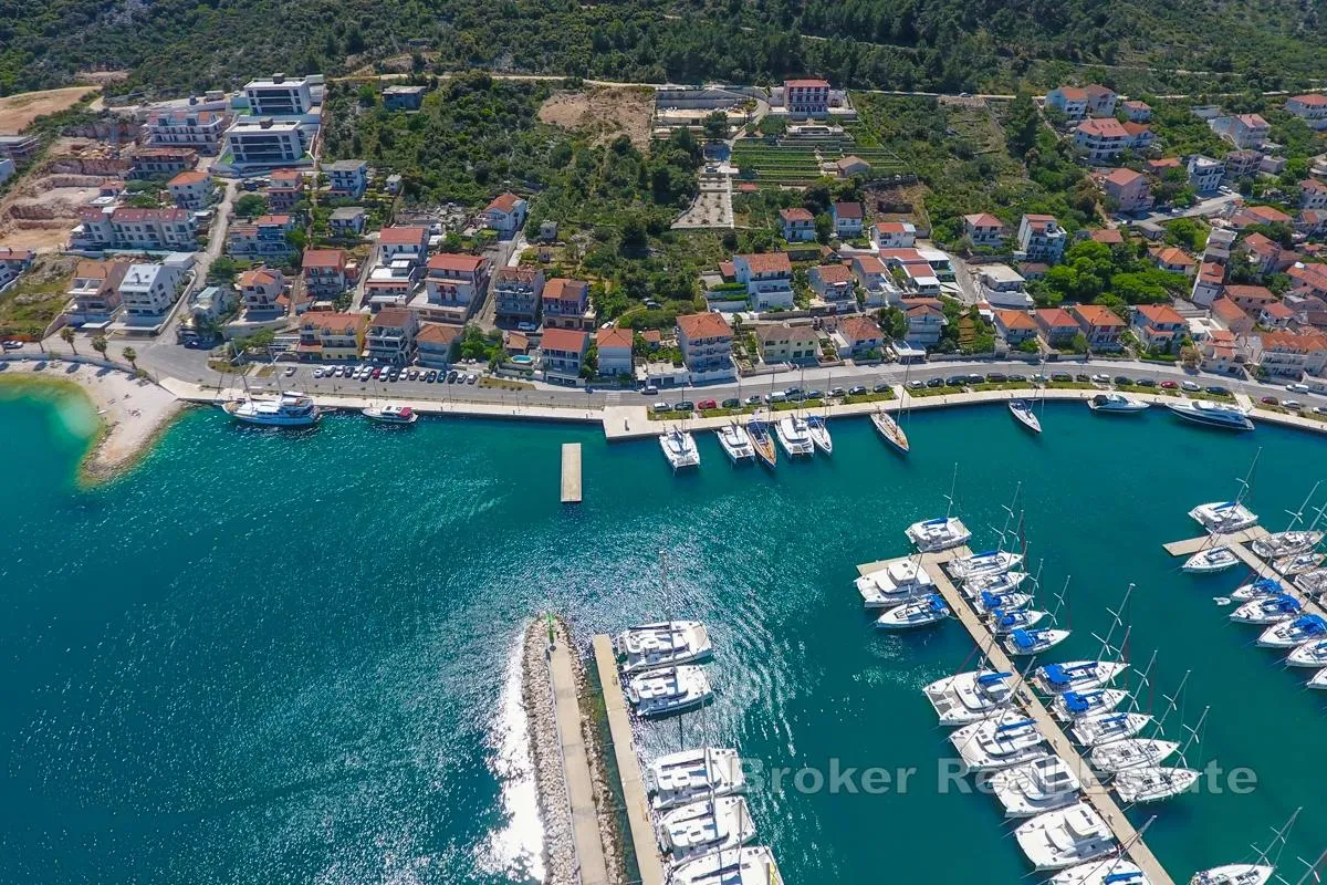 Građevinsko zemljište s pogledom na more - Marina