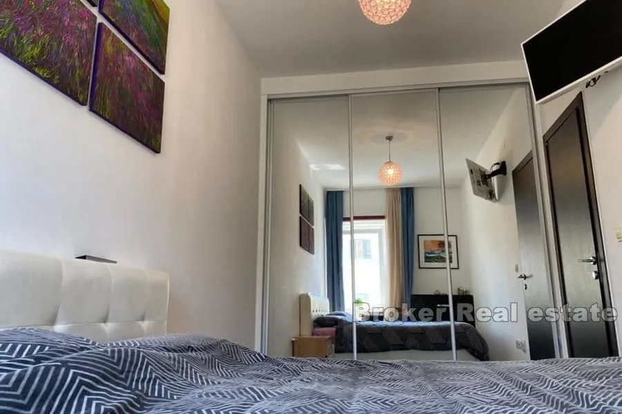 bačvice, komforan trosoban stan - slika 6
