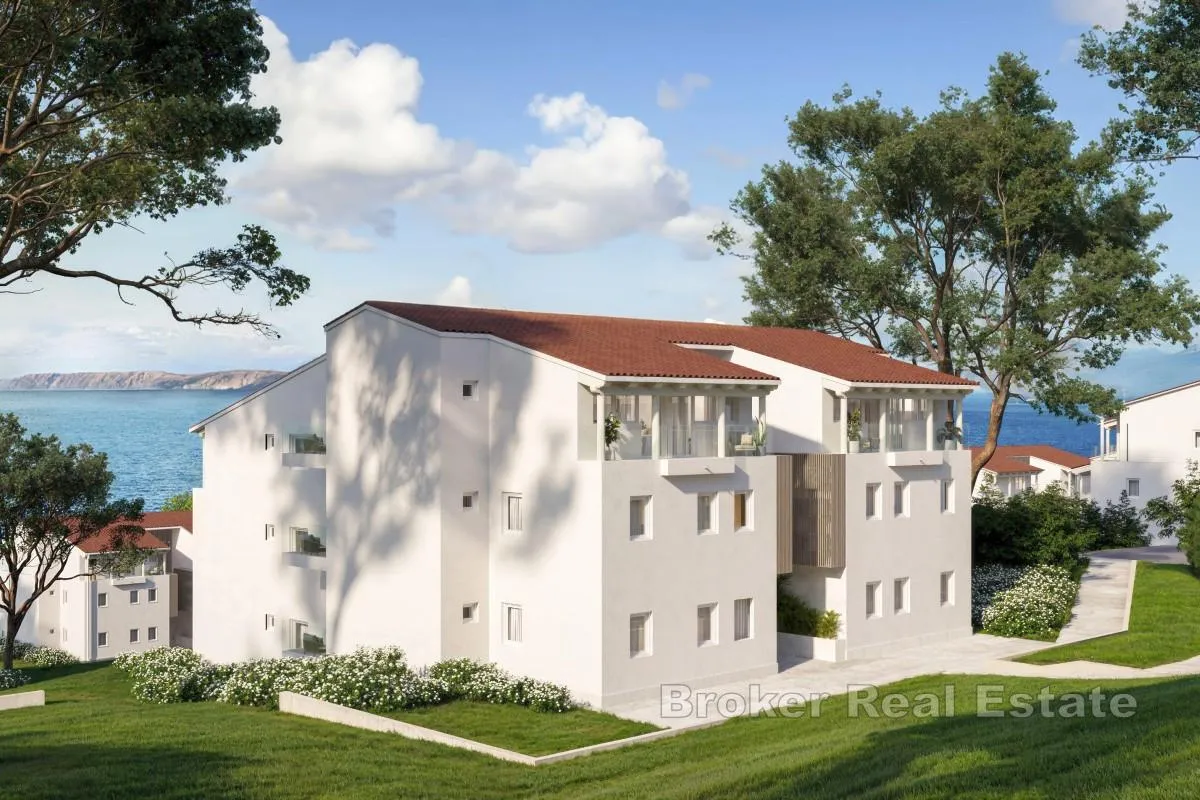 dvosobni apartman na drugom katu u prvom redu uz more - slika 7