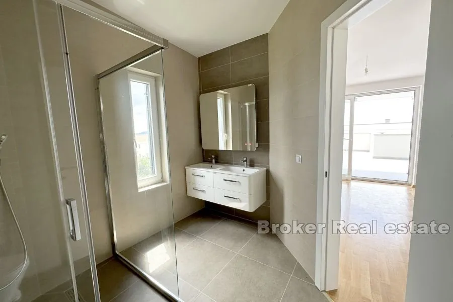 penthouse u drugome redu do mora - slika 7