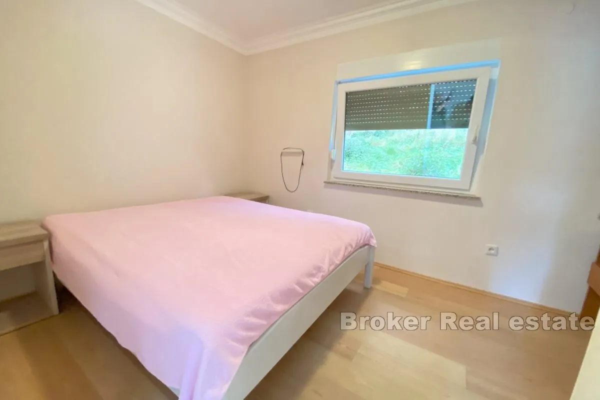apartmanska kuća s ugostiteljskim objektom, prvi red uz more - slika 6