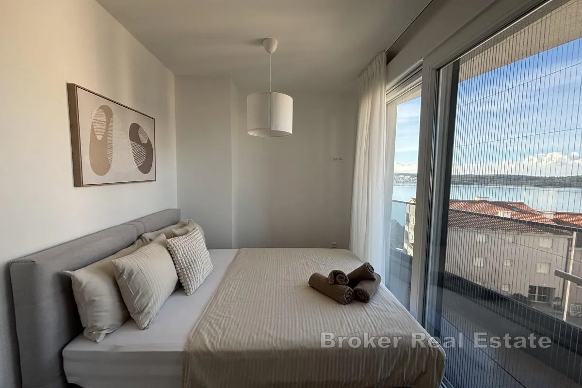 moderan penthouse s krovnom terasom i panoramskim pogledom na more - slika 8