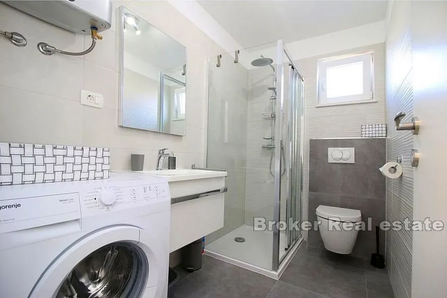 apartmanska kuća prvi red do mora - slika 10