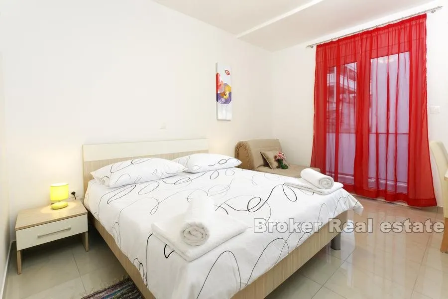 prekrasna apartmanska kuća - slika 8