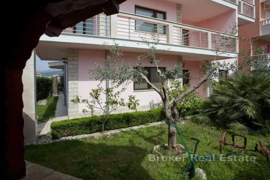 apartmanska kuća s pogledom na more - slika 2