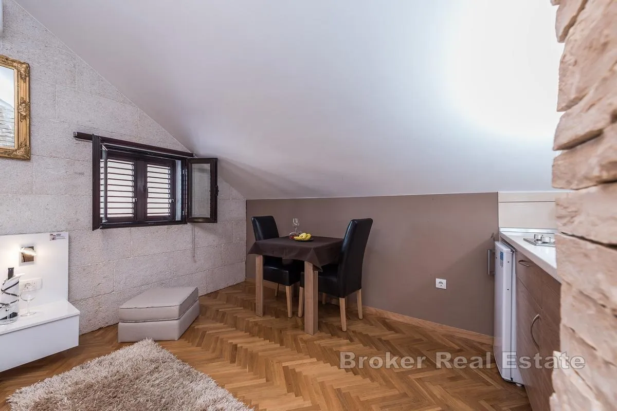 aparthotel u centru grada - slika 4