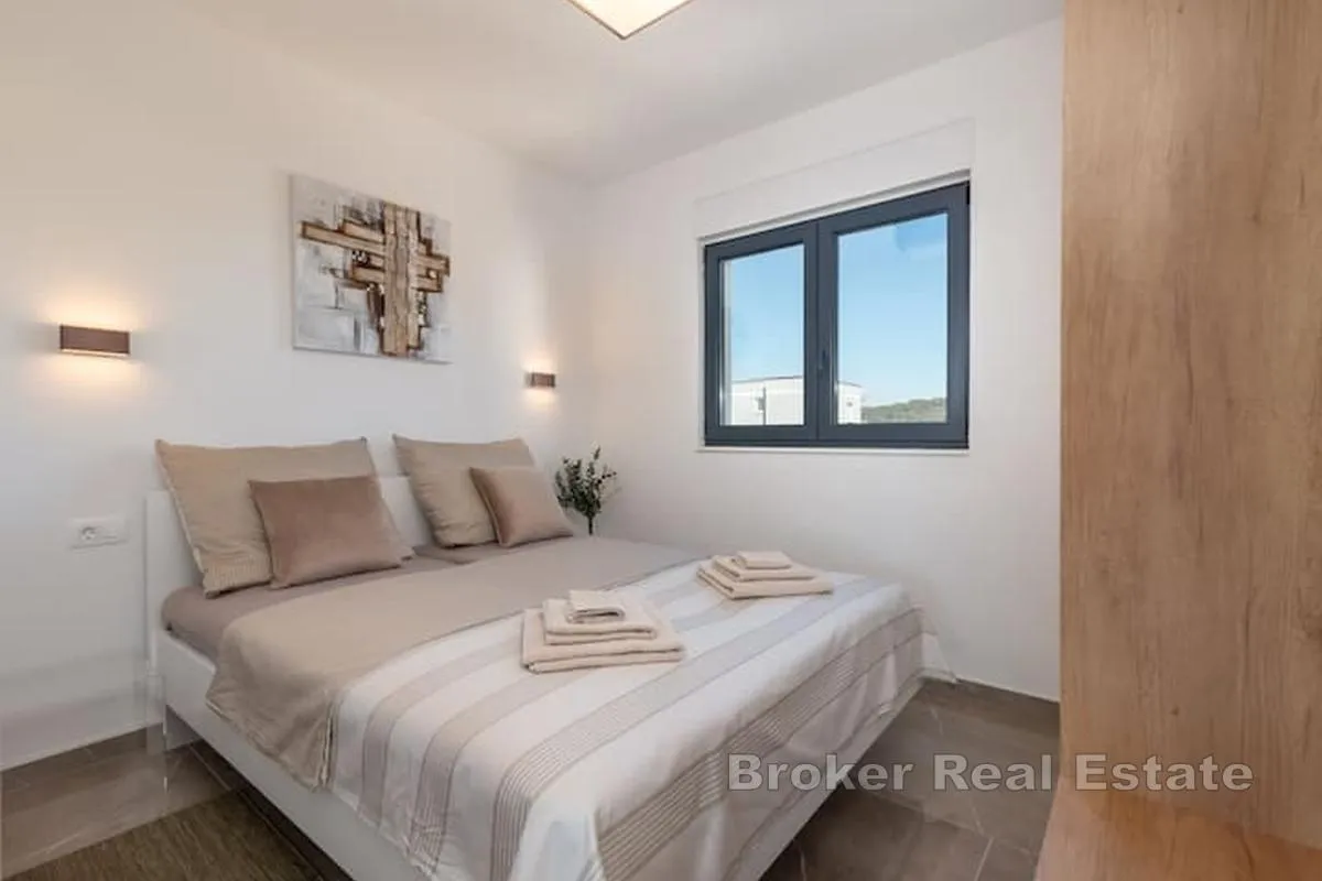 moderan dvosoban apartman s bazenom - slika 6