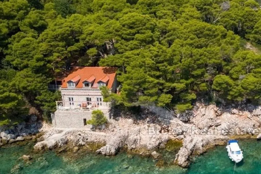 jedinstvena nekretnina, prvi red do mora - slika 5