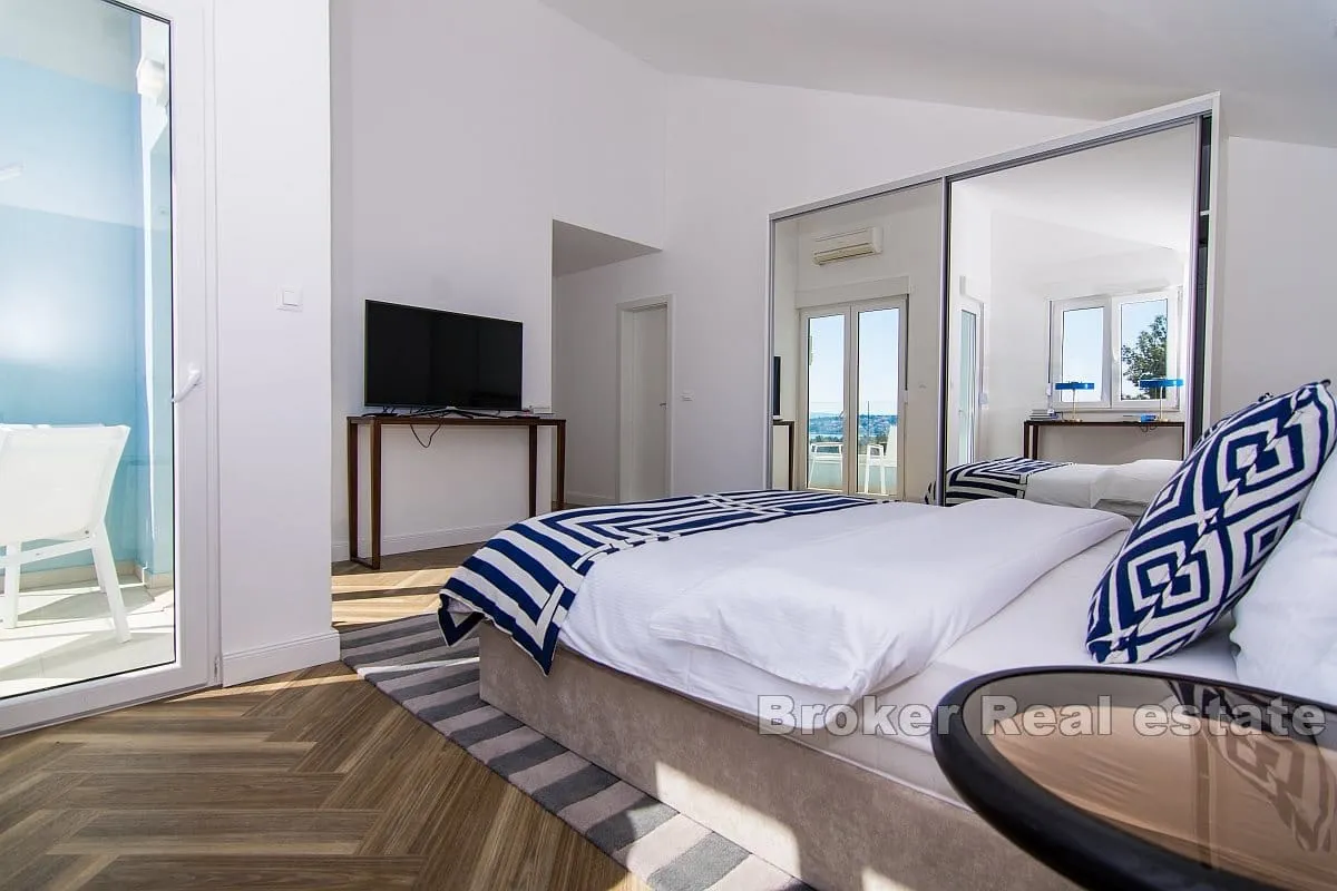 luksuzan penthouse s pogledom na more - slika 14