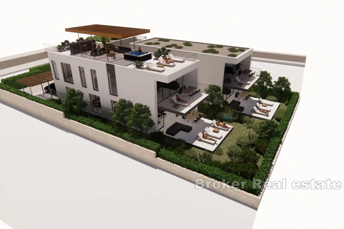 dvoetažan penthouse s krovnom terasom i pogledom na more - slika 3