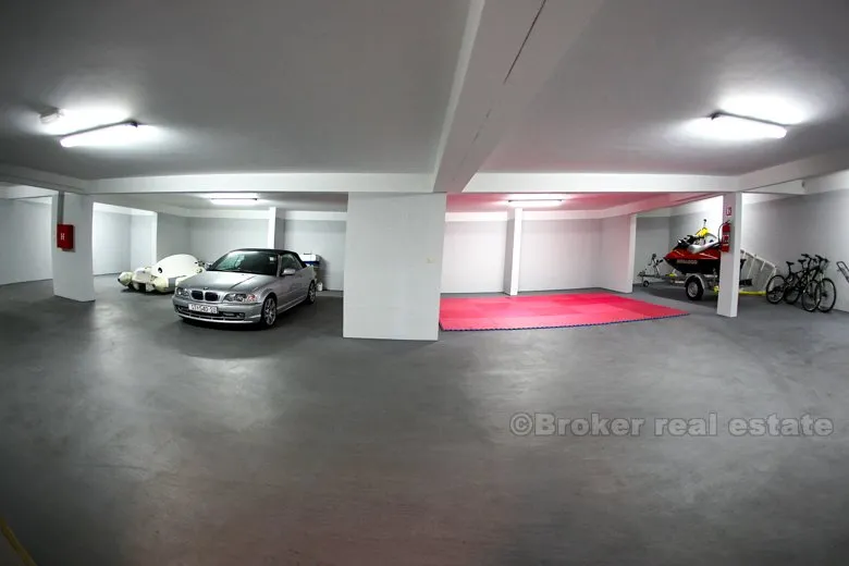 villa smješten u lijepoj uvali, na prodaju - slika 20