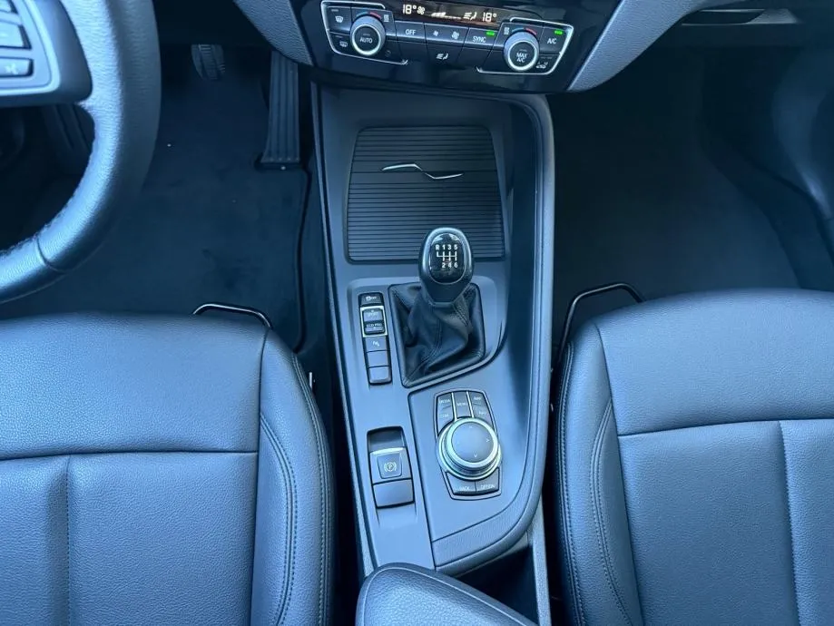 bmw x1 sdrive18d velika navigacija°kamera°led°koža°leasing bez učešća° - slika 15
