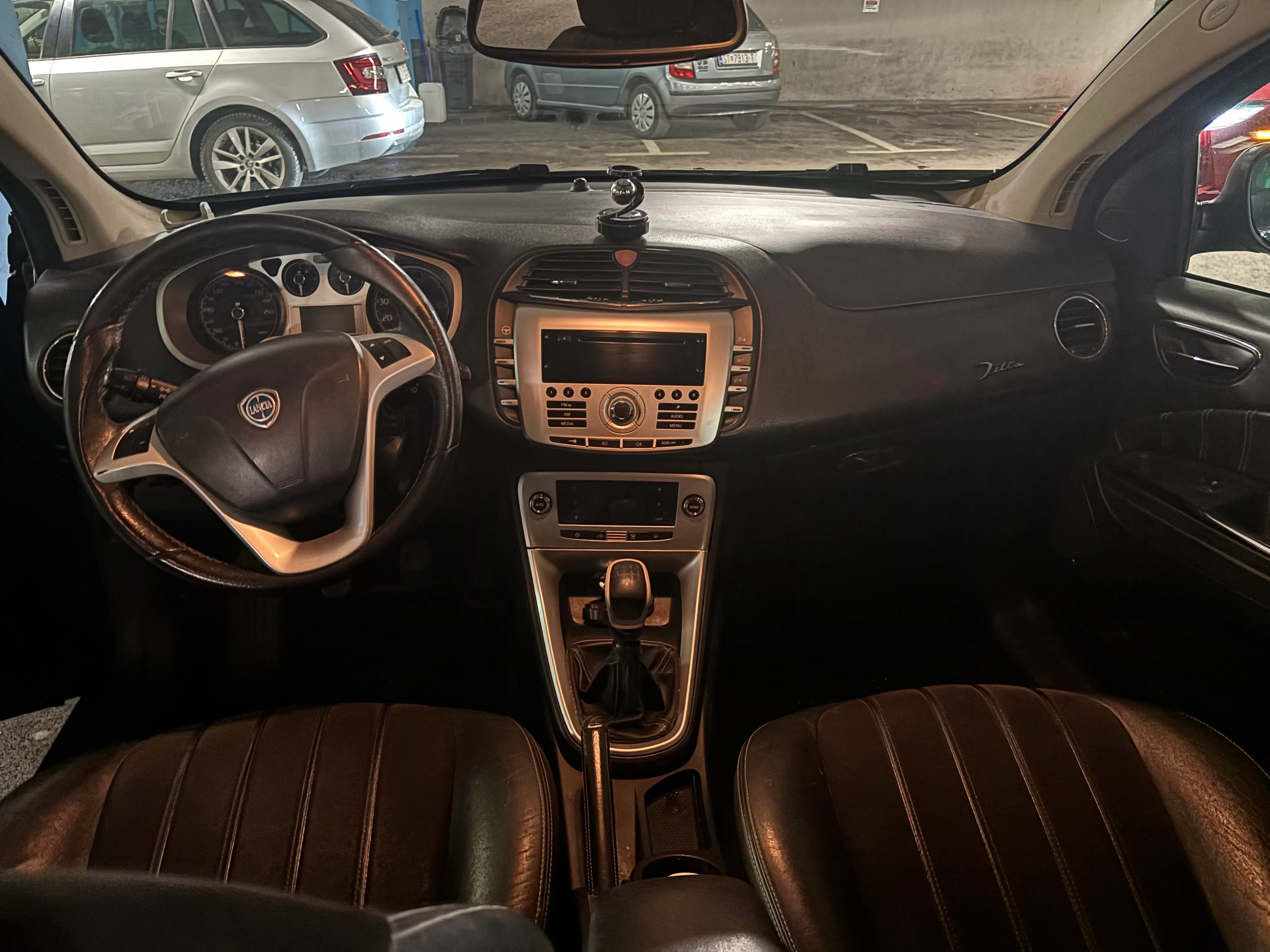 lancia delta 1.4t-jet - slika 11