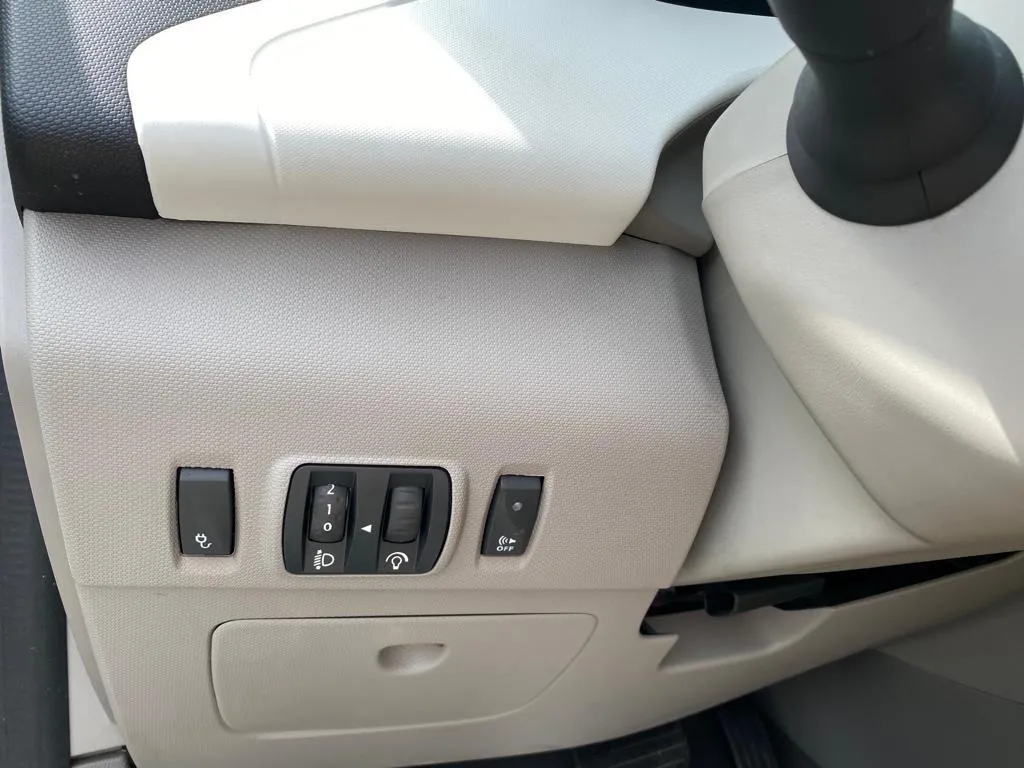 renault zoe elek. automatik, navi, tempomat, 4x garancija!!! - slika 22