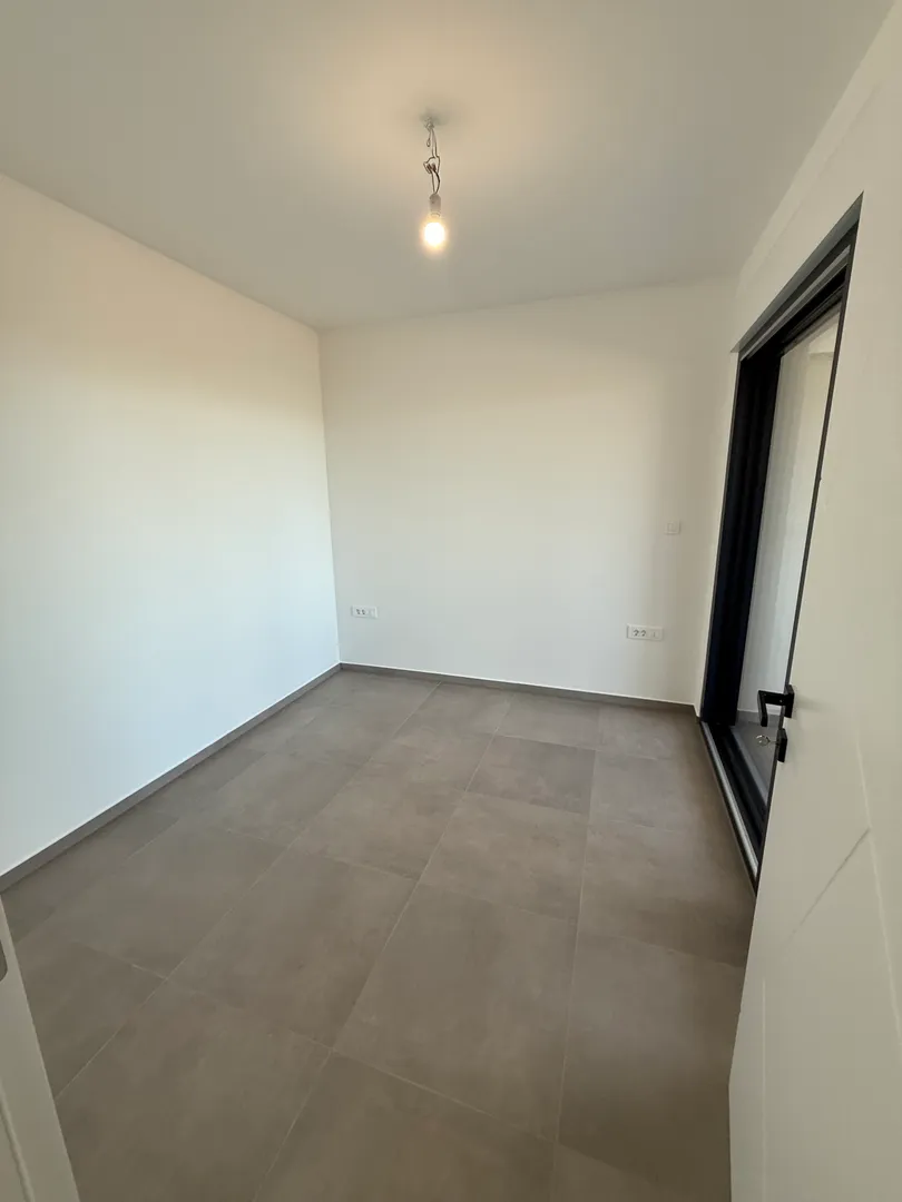 jednosobni stan s natkrivenom terasom, 350 m od mora, povljana - pag - slika 7