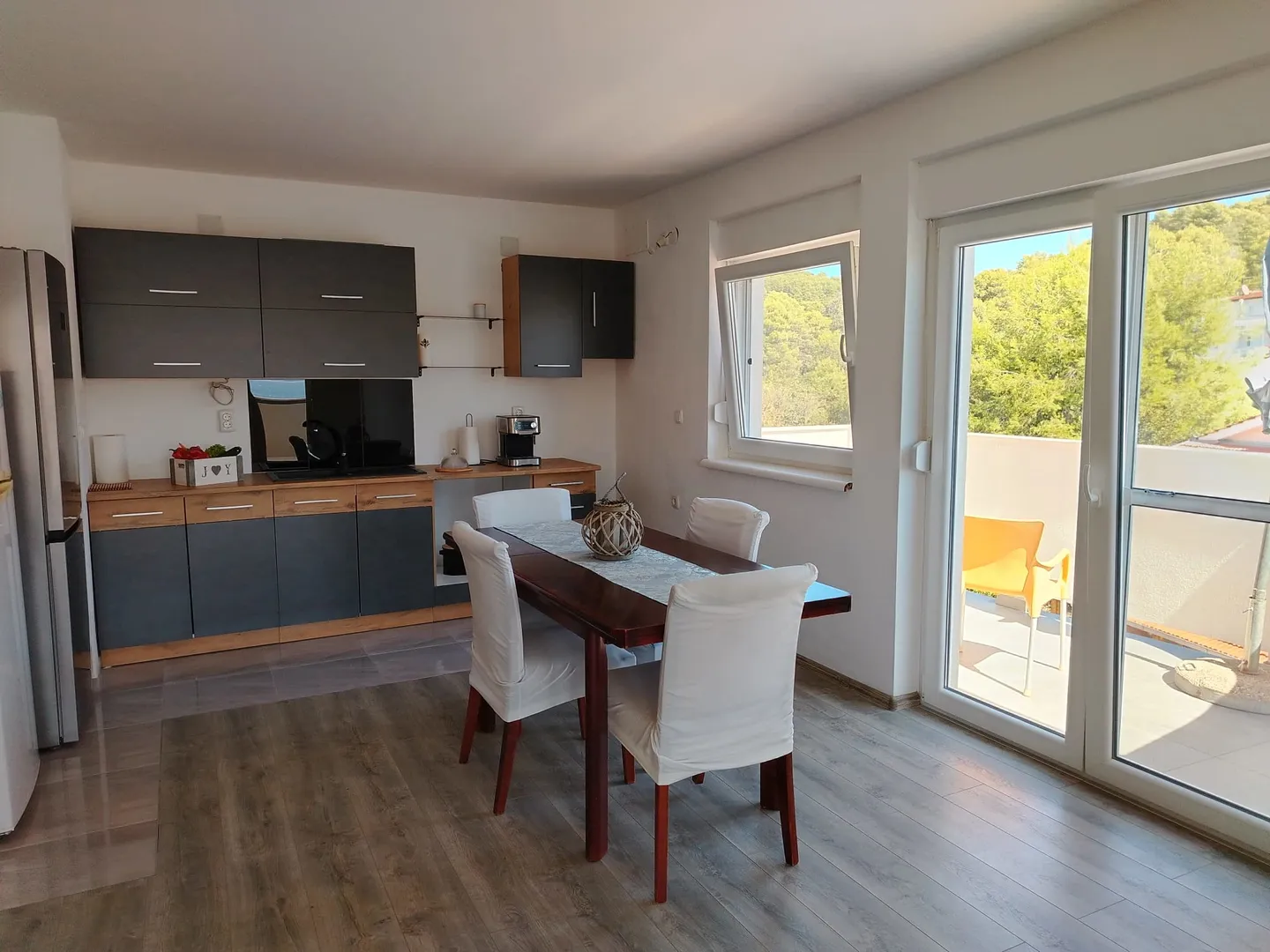 otok čiovo, okrug gornji- kuća s apartmanima, 80 m od mora i 8 km od zračne luke - slika 25