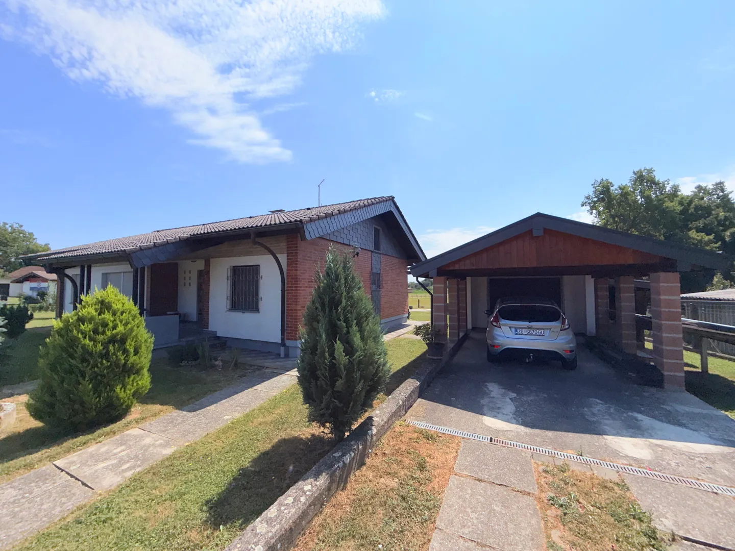 kloštar ivanić - uređena prizemnica s 3 spavaće sobe, garažom i parcelom od 2.054 m2 - slika 29