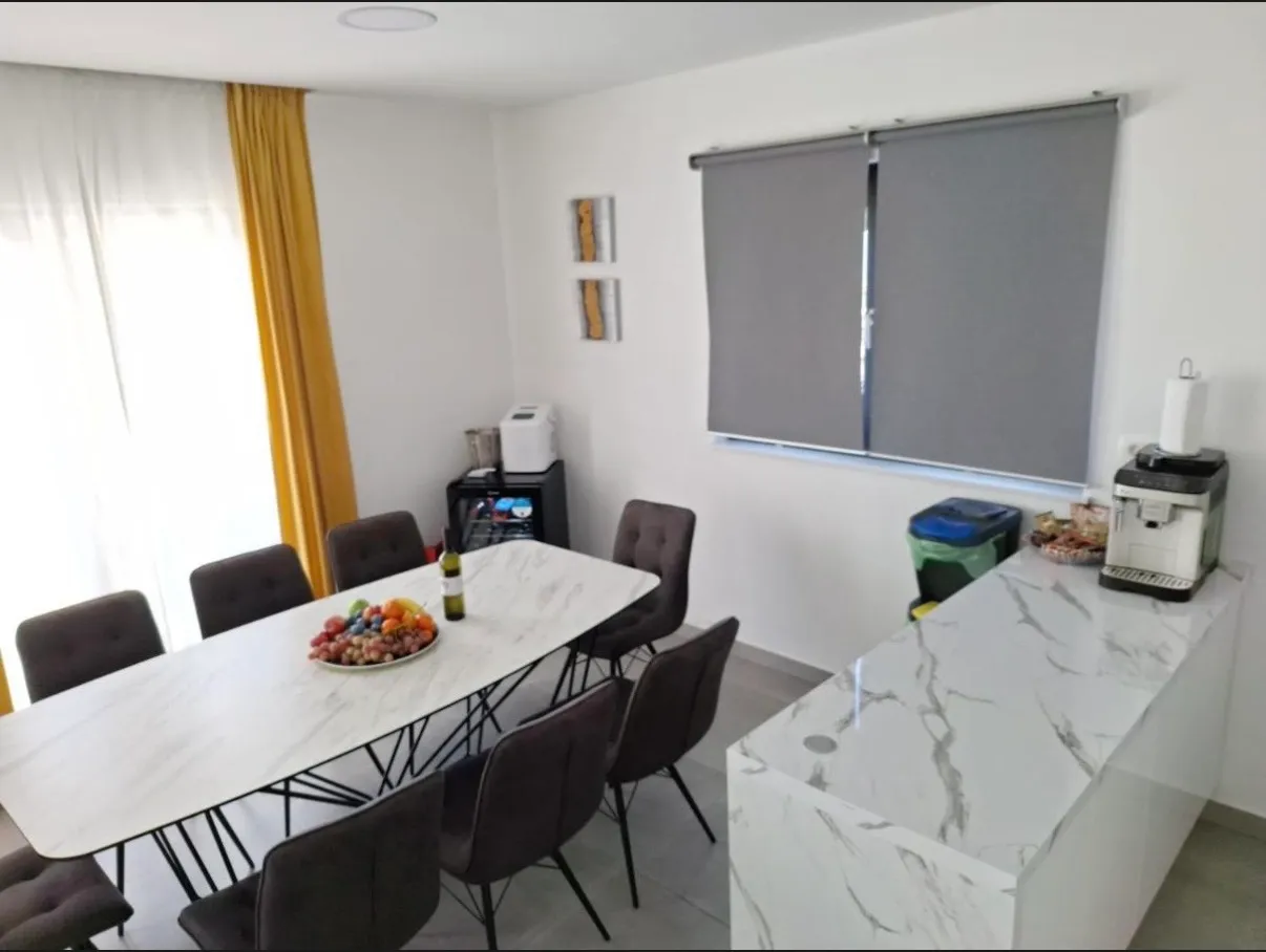 istra, luksuz i privatnost u srcu istre, vila sa bazenom 204 m2 - slika 29