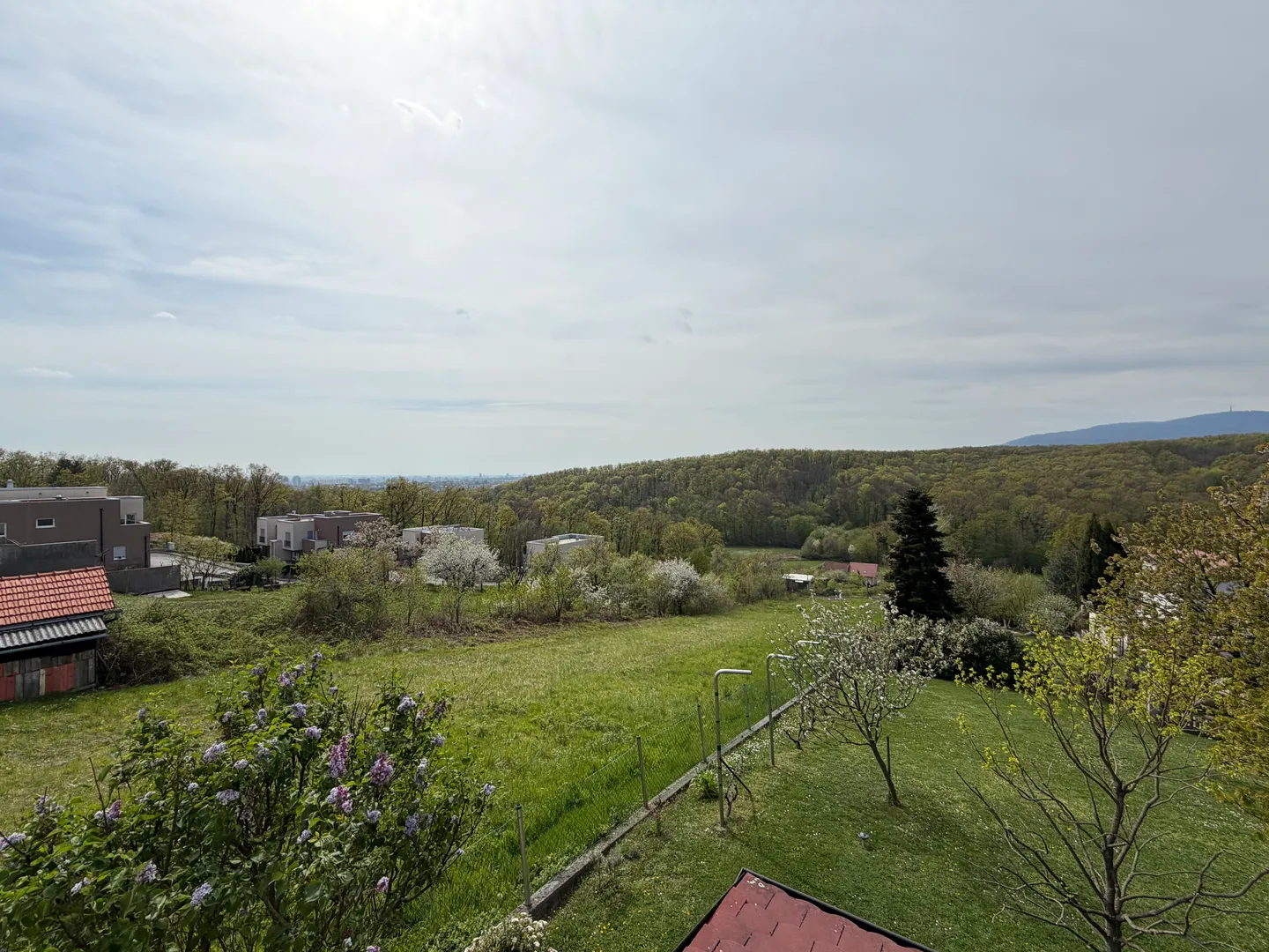 zagreb, dubrava-novoselec, kuća s dva stana 358 m2, na parceli od 911 m2 - slika 54
