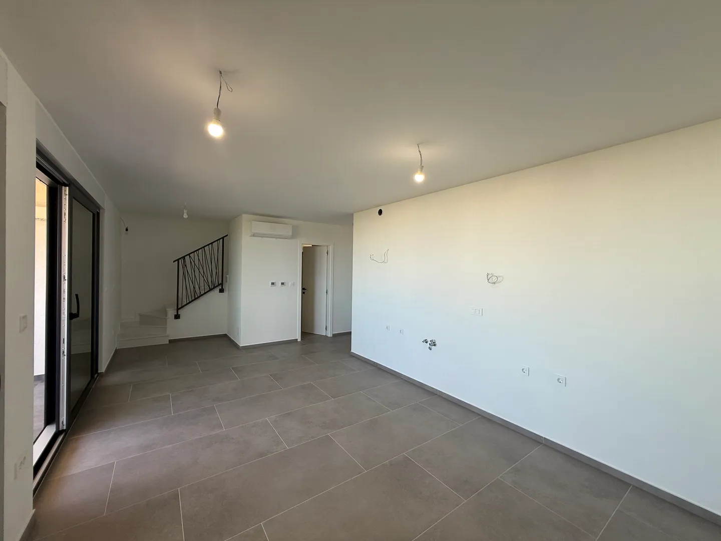 dvoetažni stan s otvorenim pogledom na more, 350 m od mora, povljana - pag - slika 7