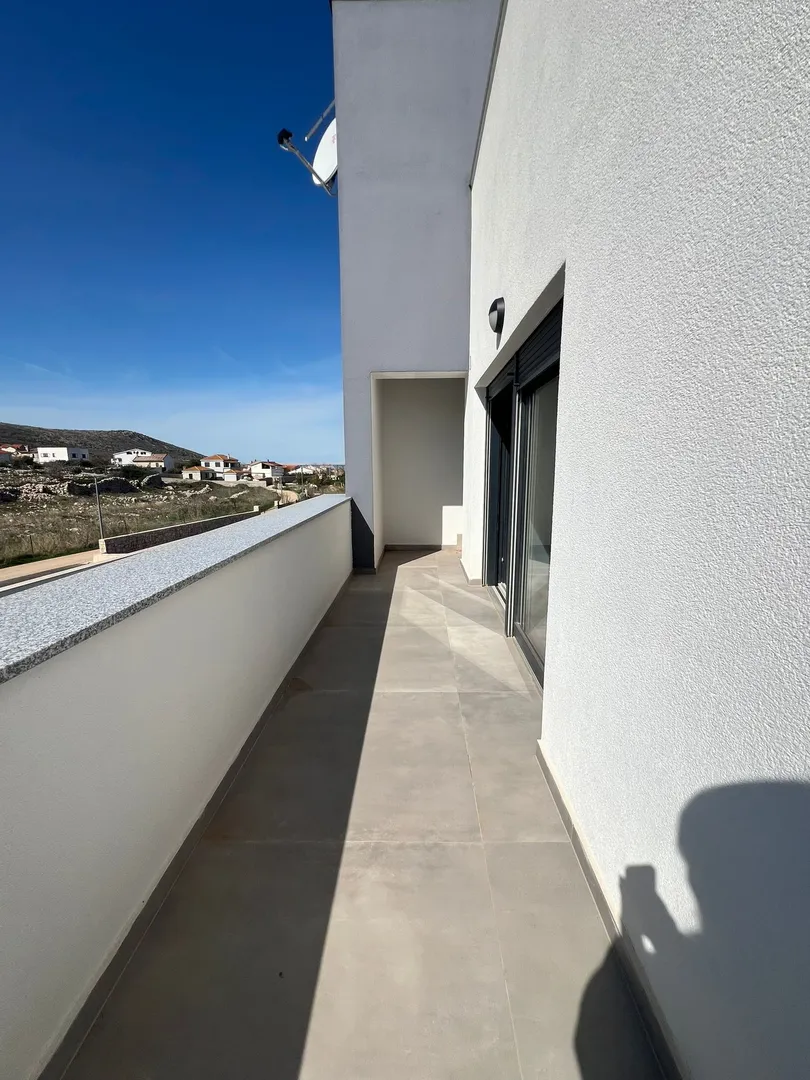 penthouse stan s krovnom terasom, 1 red do mora, vinjerac - zadar - slika 6