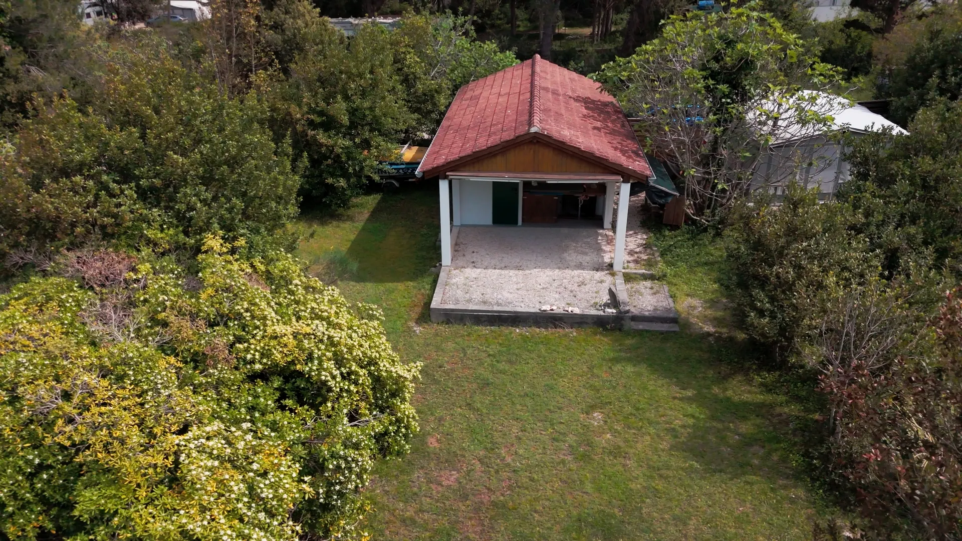 hrvatska, zadar, ugljan - građevinsko zemljište 1.004 m² u sušici, 85 m od plaže, s garažom i inventarom - slika 5