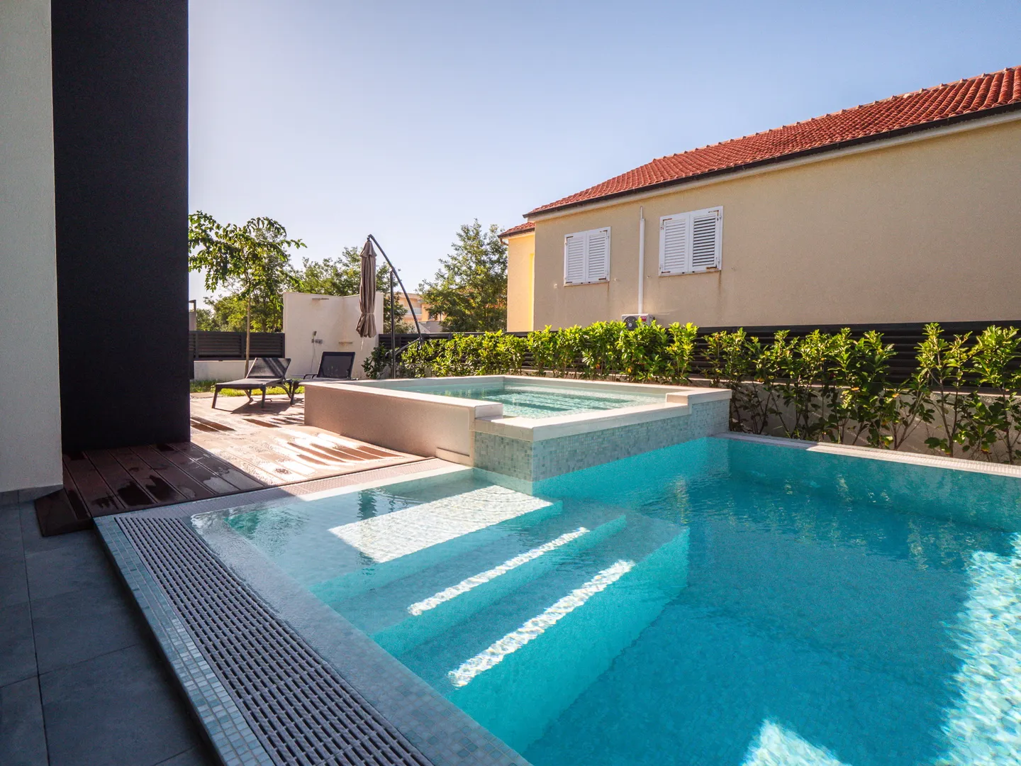 hrvatska, zadar, privlaka – luksuzna vila s bazenom i whirlpoolom, 198 m², 130 m do plaže - slika 2