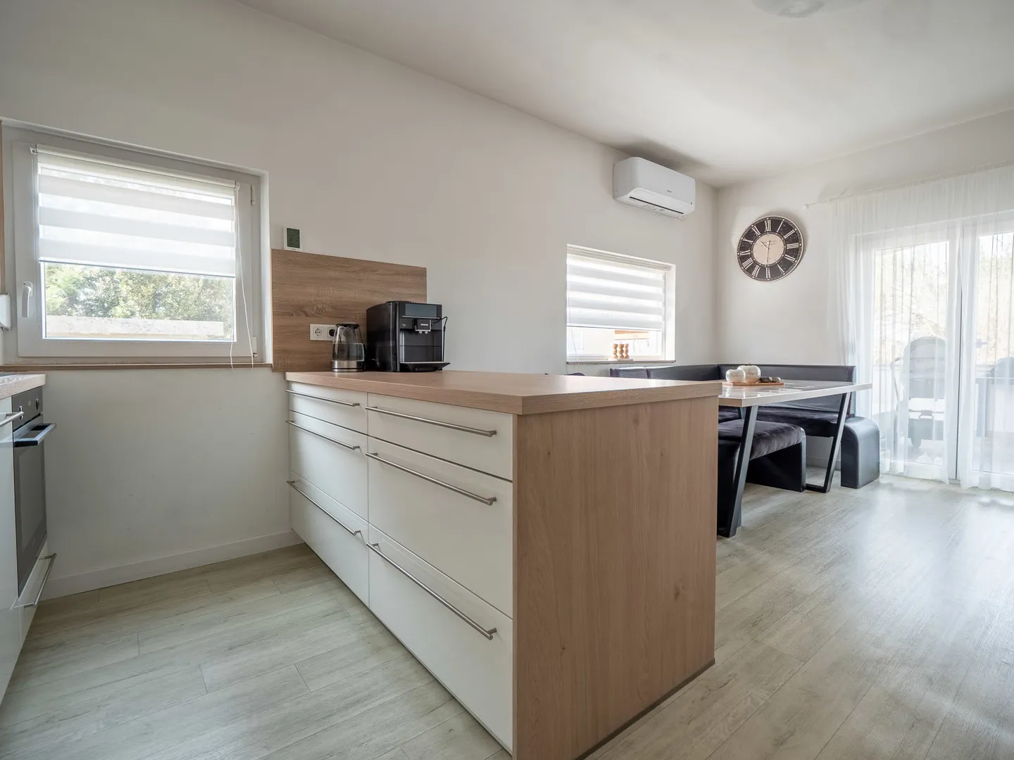 hrvatska, zadar, vrsi, kuća 140m², s garažom i odvojenim stanom - slika 12