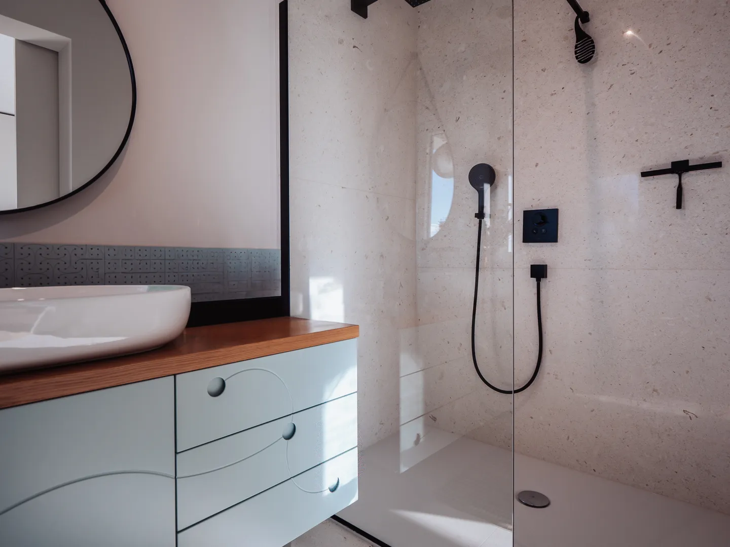 hrvatska, šibenik, vodice (tribunj) – penthouse stan s pogledom na more, 130 m² površine, dvije terase, moderna arhitektura - slika 17